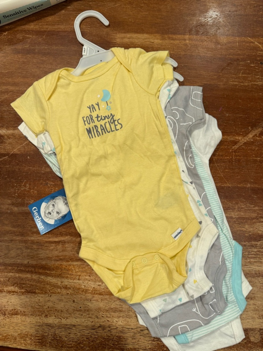 Gerber Baby One-Piece Bodysuits - set of 5